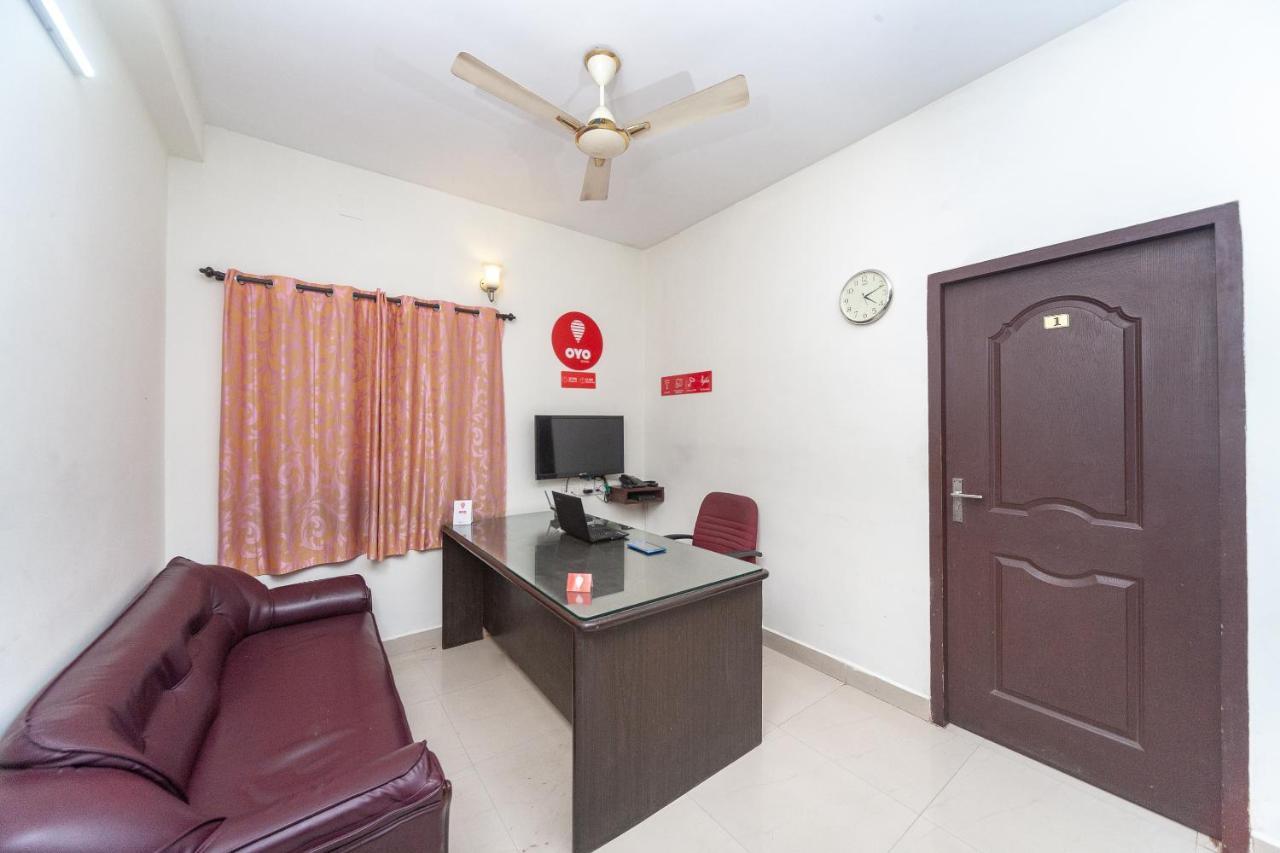Oyo 22019 Skye Service Apartments Madrás Exterior foto